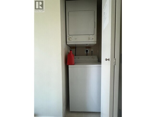 Photo - 1367 Alberni St Unit 31*