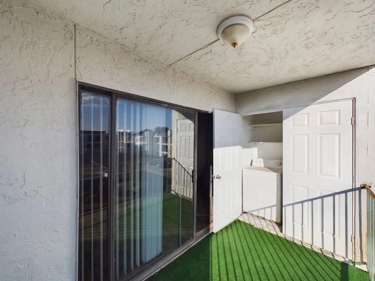 Photo - 2824 S Bartell Dr Unit 32