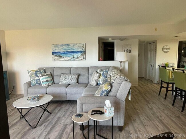 Photo - 2455 Lindell Blvd Unit 3203