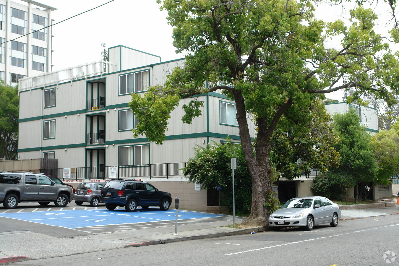 Royston Apartments - Royston Apartments