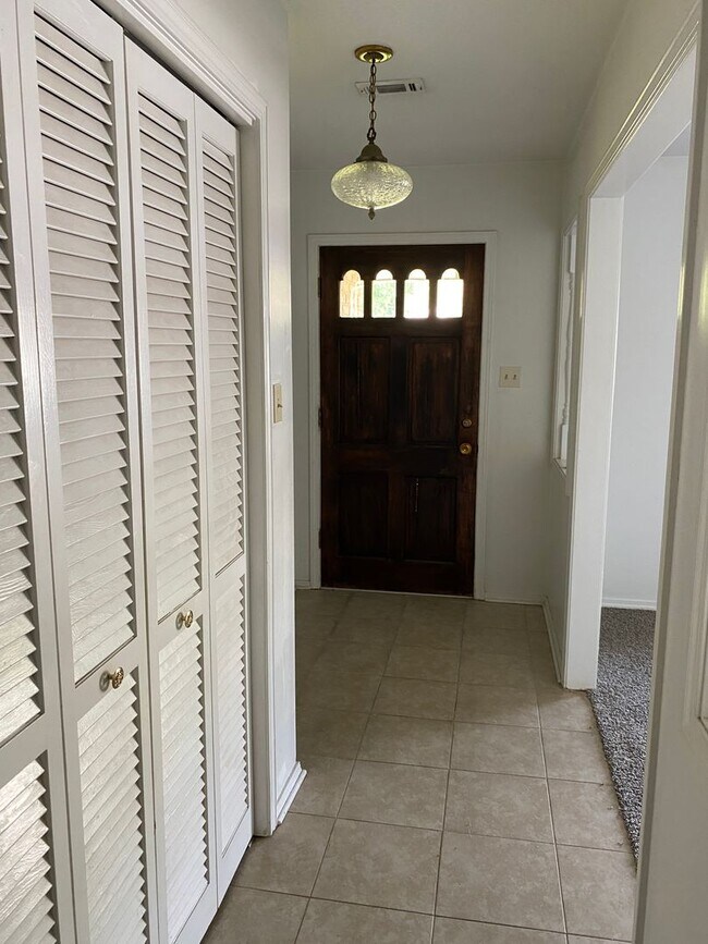 Come home to Long Beach!!! Rental House Rental in Long Beach, MS