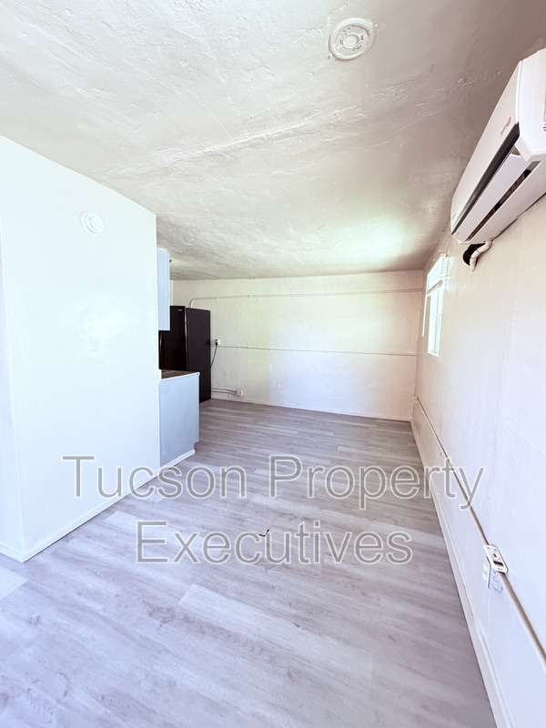 Photo - 234 E 32nd St