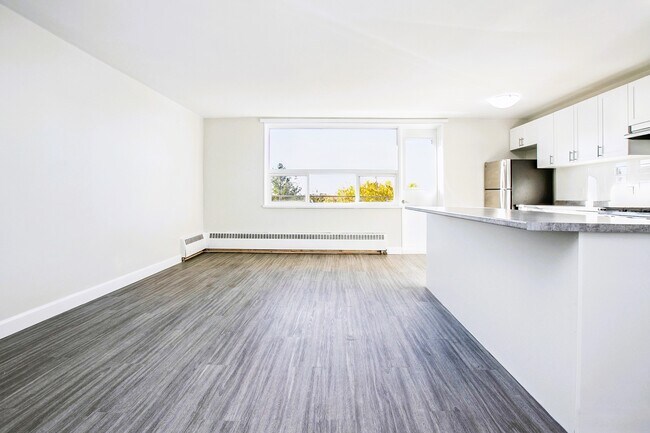 Photo - Lake Street Apartments