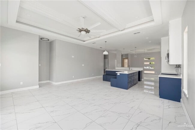 11 West Dr