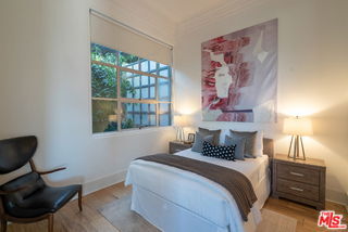 Building Photo - 710 Orlando Ave