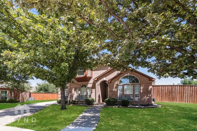 Building Photo - 102 Elm Fork Dr
