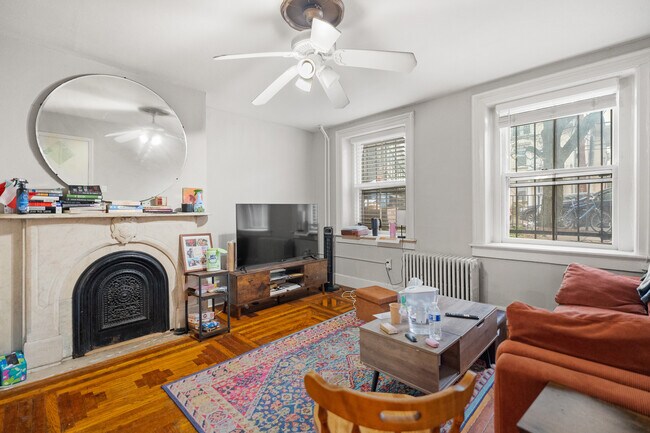 Photo - 275 Dwight St Unidad 1