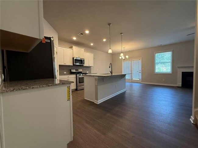 Photo - 173 Wayside Terrace