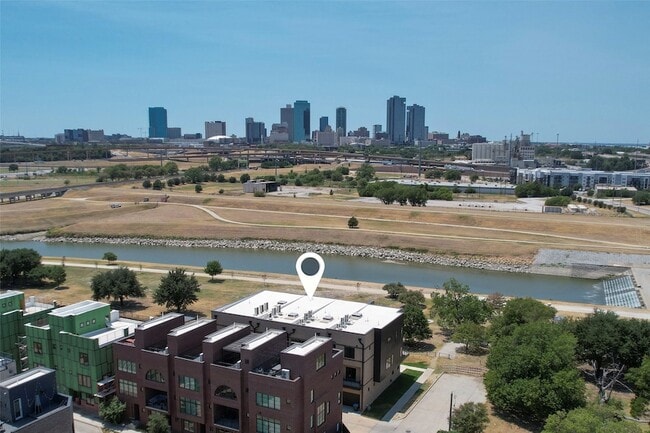 408 Vista Buena Trl