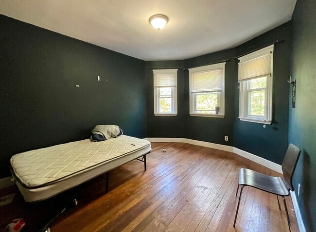 Photo - 49 Beech Glen St Unit 3