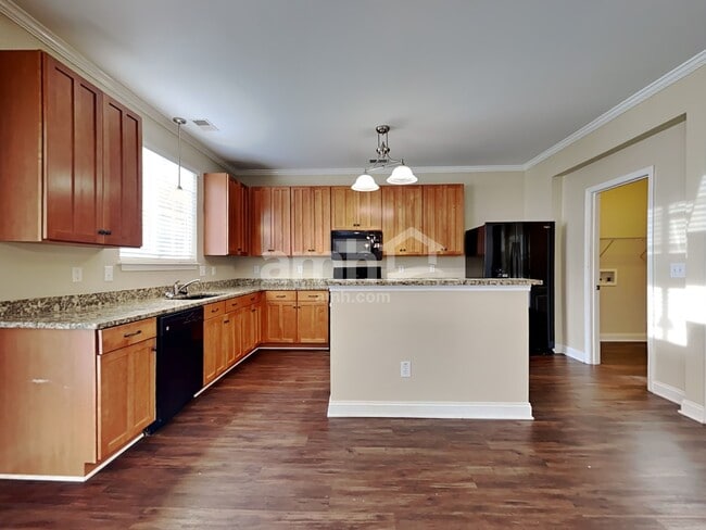 Photo - 711 Professor Dr