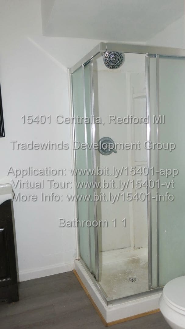 Photo - 15401 Centraila 4BR Home - New LVP Floors/Fresh Paint - Redford - 48239