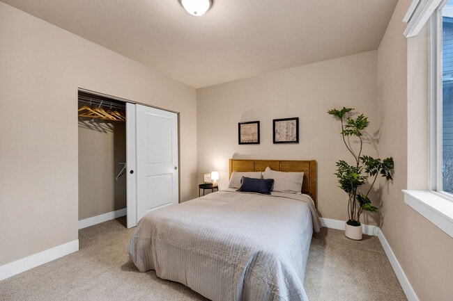 Brooklyn West Apartments