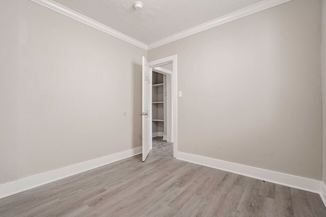 Photo - Charming Apartment Downtown Columbia - Hou... Unit 1216 1/2 Gregg Street