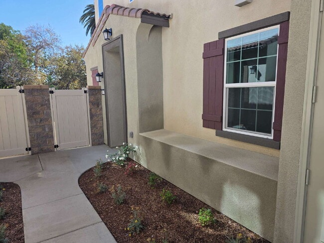 Photo - Sycamore Heights Masterpiece "Spacious 3-B...