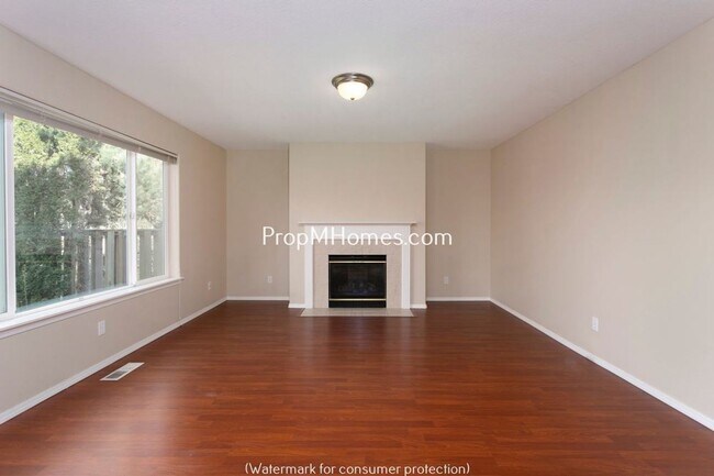 Wonderful 2 Story Home in Jones Farm, Back... - Wonderful 2 Story Home in Jones Farm, Back...
