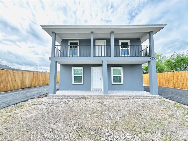 Building Photo - 8206 Sosa Cir Unit 2 Rental