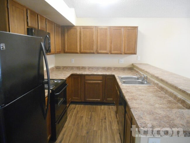 Photo - 1706 N Comanche Dr