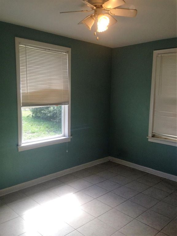 Photo - 115 Longfellow Blvd