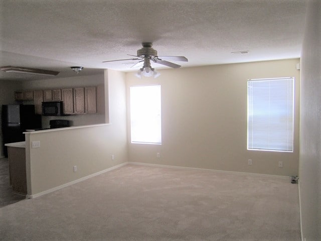 Photo - 451 Burton Meadows Dr NE