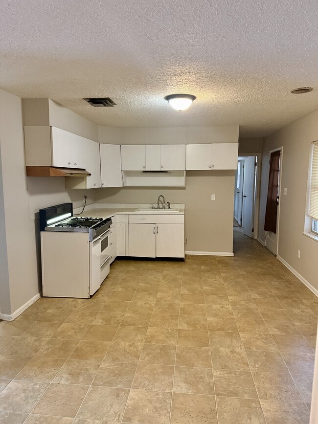 Photo - 2434 Patterson Dr