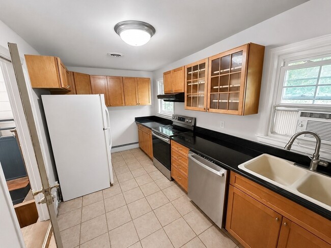 82 Adams St
