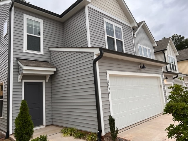 Photo - 1006 Crater Lk Wy