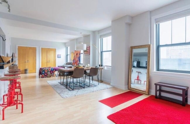 Building Photo - 400 Walnut St Unit 705 Rental