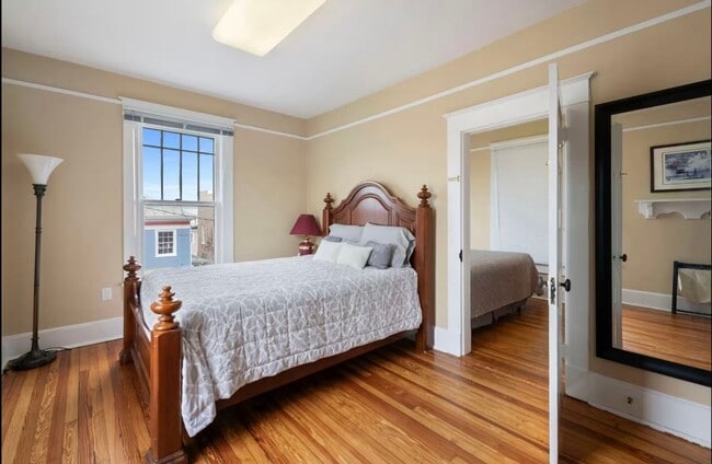 Photo - 11 S Court St