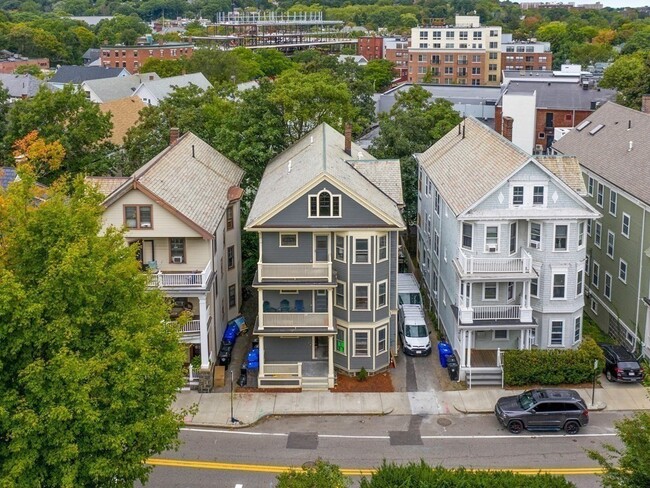 Photo - 261 Walnut St Townhome