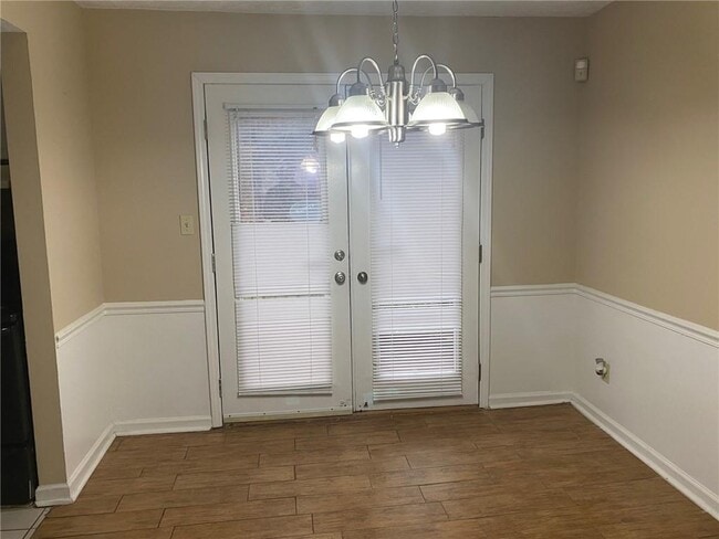 Photo - 2347 Murell Rd