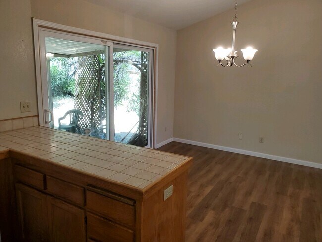 Photo - 19080 Stonegate Rd