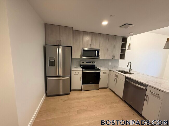 Photo - 55 Brighton Ave Unidad 609