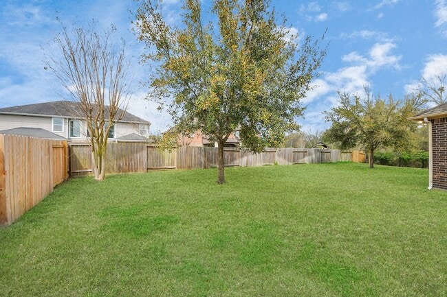 18006 E Williams Bend Dr