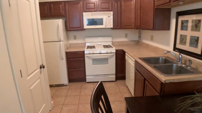 Photo - 110 Highland Pl