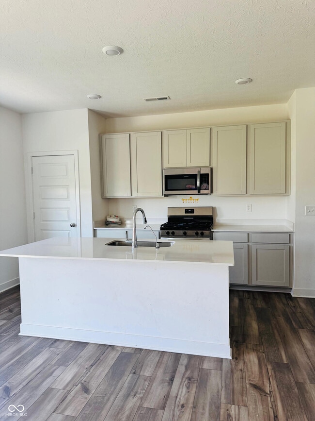 Photo - 7438 Brayton Ct