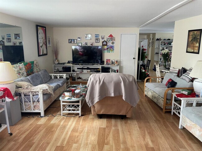 Photo - 5724 Lagoon Dr