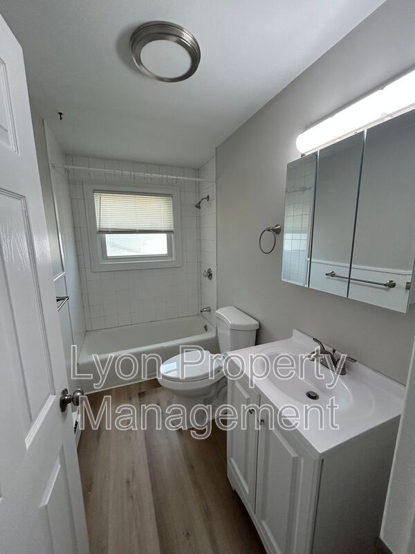 Photo - 45 Marlborough St Unit 3B