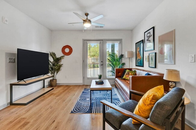 Building Photo - 894 Tiger Blvd Rental