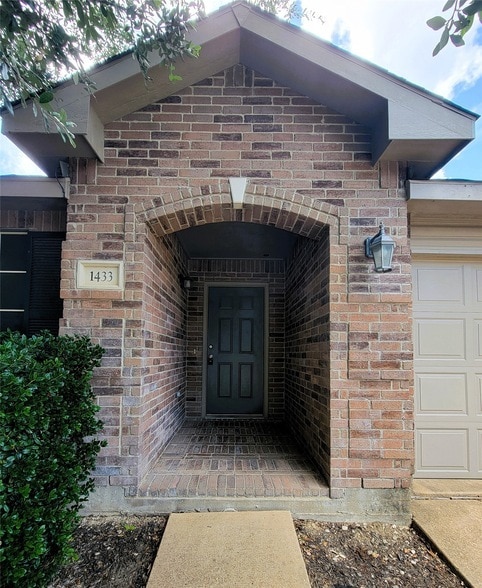 Photo - 1433 Kramer Ct