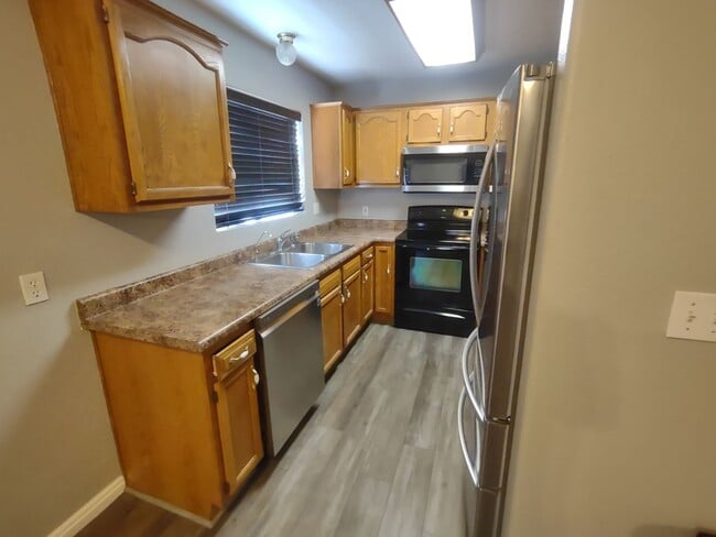 Photo - BONUS LIVING ROOM!!??