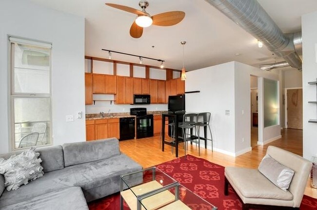 Building Photo - 7700 E 29th Ave Unit 311 Rental