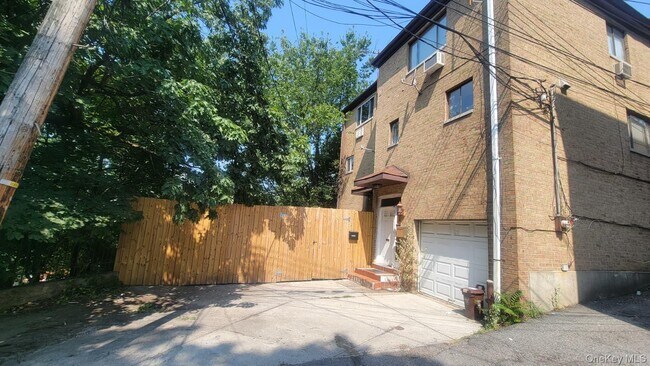 Photo - 6201 Spencer Terrace