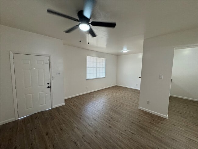 Building Photo - 8256 Leonora St Unit 3 Rental