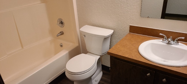 Photo - 1625 Kent Des Moines Rd Unit 9