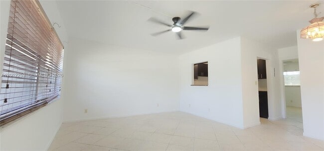 Photo - 304 NW 30th Ct Unit 102