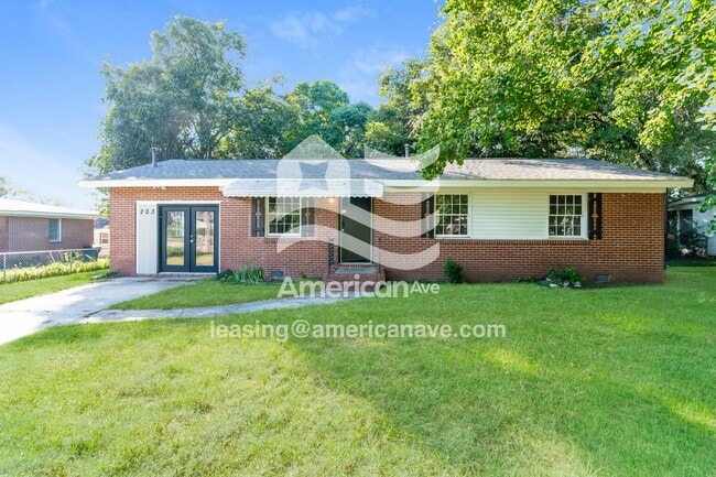 Photo - 203 Stevens St