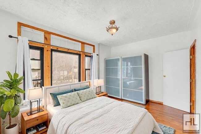 Photo - 14th St Unit 2A