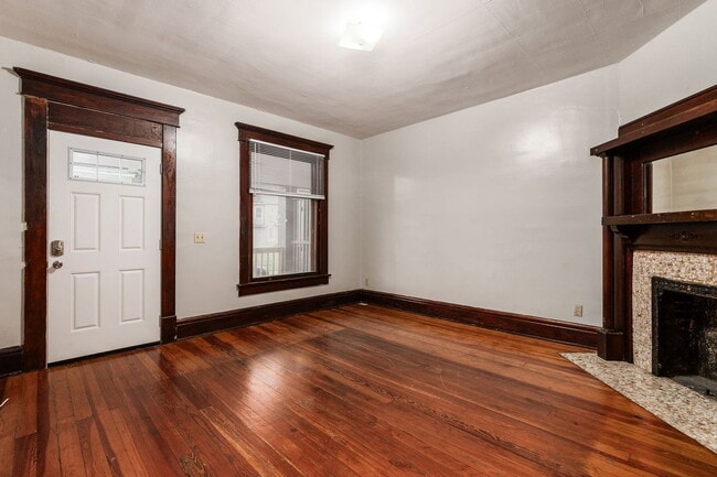 Photo - 25 E Blake Ave