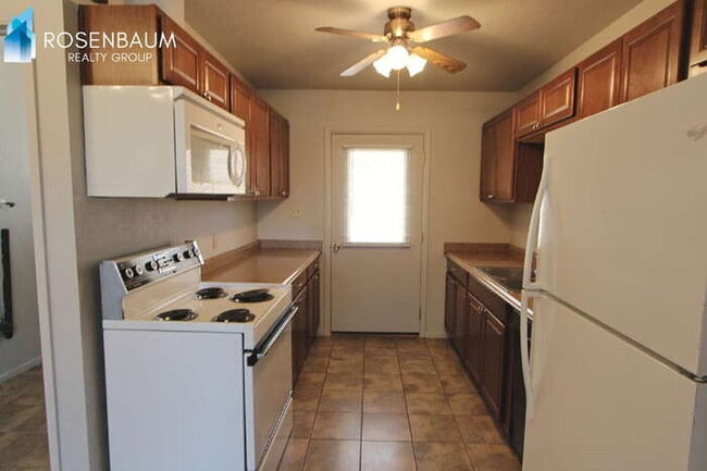 Photo - 1020 N Pueblo Dr Unit 1020